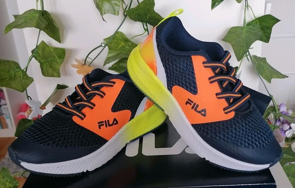 Sneaker von FILA, NEU, gr 28, Sportschuhe in Wildeshausen