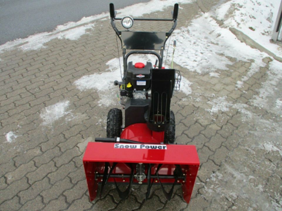 Schneefräse Snowpower 860 mit Radantrieb 8,5PS Briggs & Stratton in Schwarzenberg (Erzgebirge)