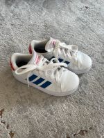 Adidas Sneaker / Turnschuh, Gr.28, neuwertig Baden-Württemberg - Aalen Vorschau