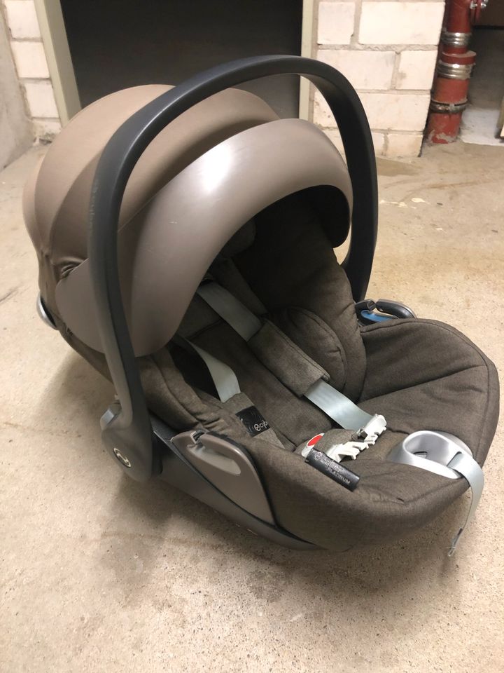 Cybex Babyschale mit Liegefunktion und Isofix in Köln