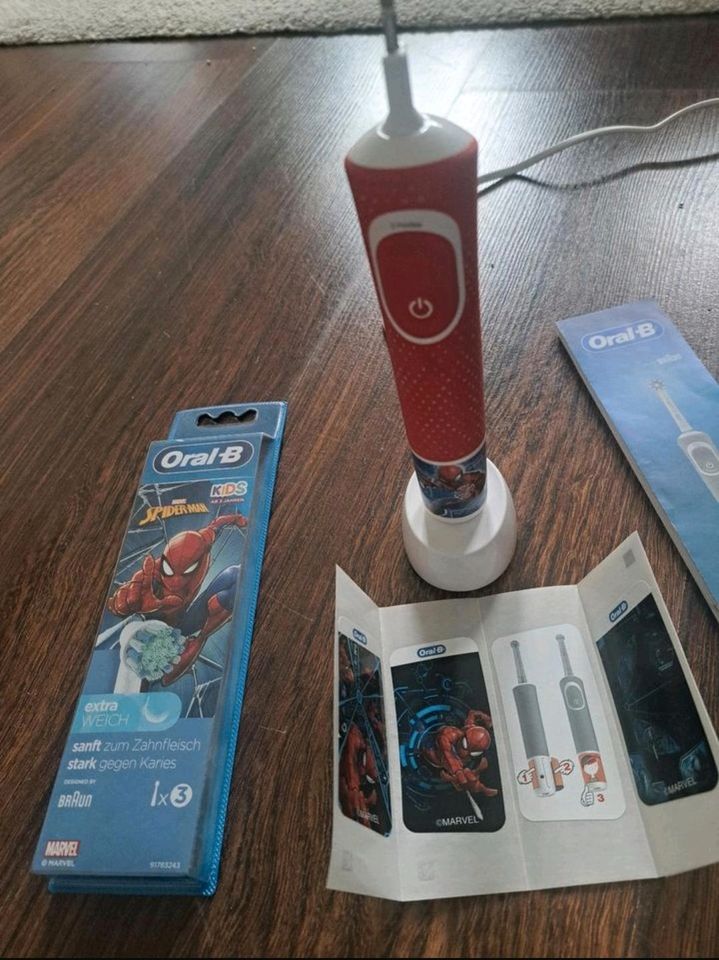 Oral-B zahnbürste spiderman in Frankfurt (Oder)