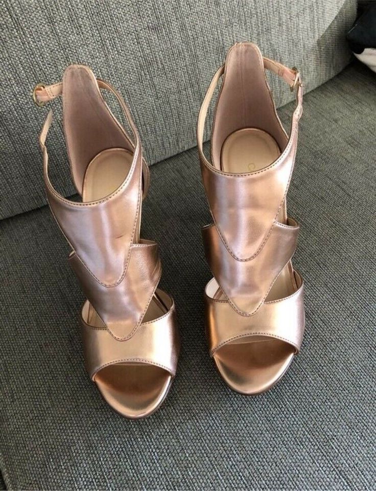 Sandalen High Heels Roségold Gr. 38, wie NEU in Syke