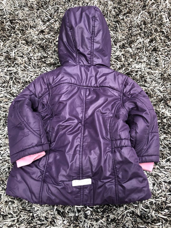 Jacke Winterjacke Gr. 86 Mädchen in Surwold