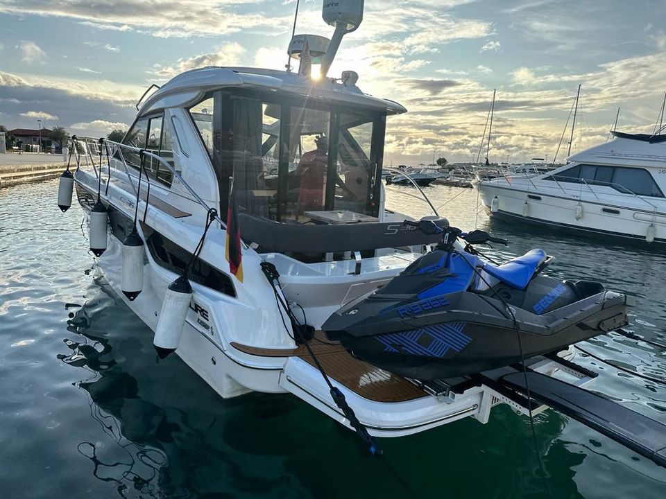 Bavaria S36 Motorboot mit Jetski Kroatien in München