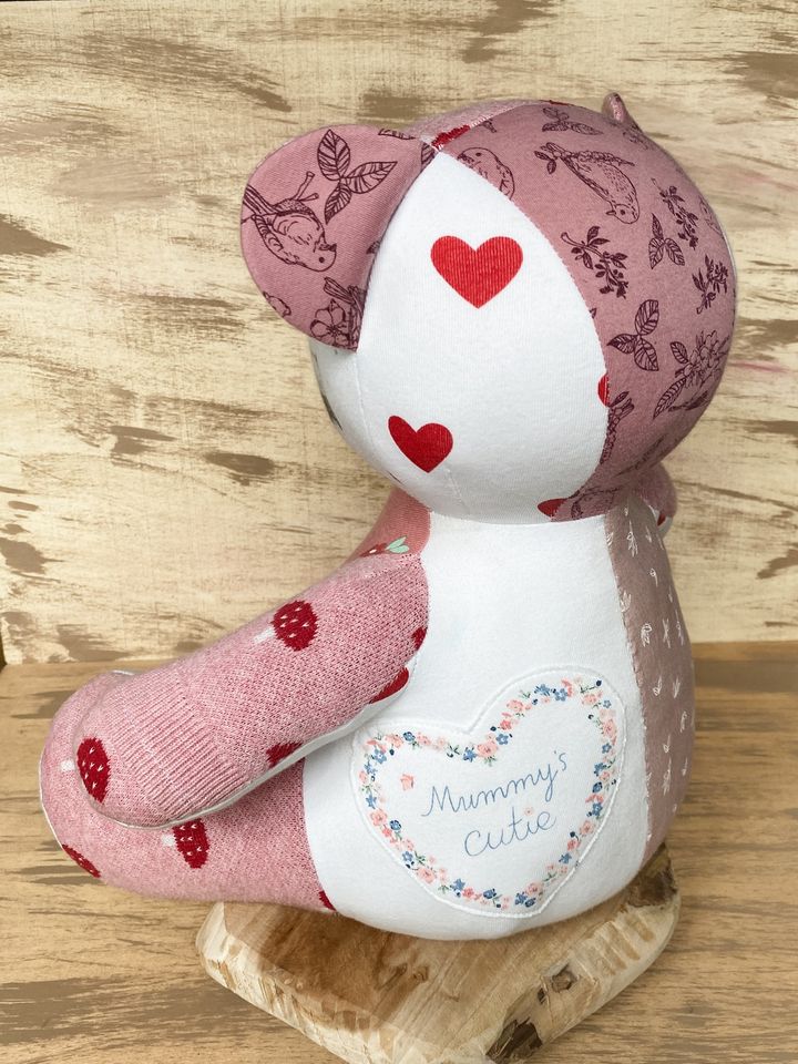 Keepsake bear Memory bear Erinnerungsbär aus Kinderkleidung in Röthenbach