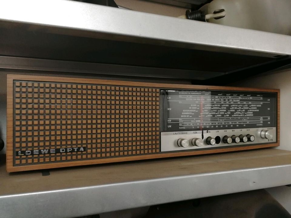 Loewe Opta Röhrenradio Radio R172 in Bad Wurzach