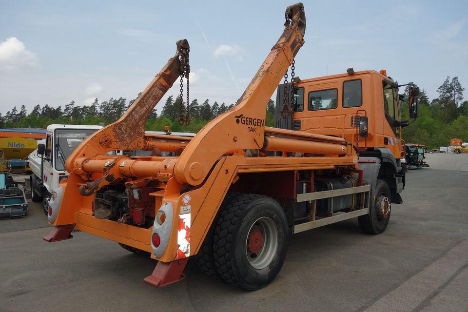 Iveco Trakker 18.270 Absetzkipper 4x4 Kommunal inkl. MWST in Wendelstein