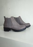 Chelsea Boots Steifeletten lila grau Velour 38 Bielefeld - Bielefeld (Innenstadt) Vorschau