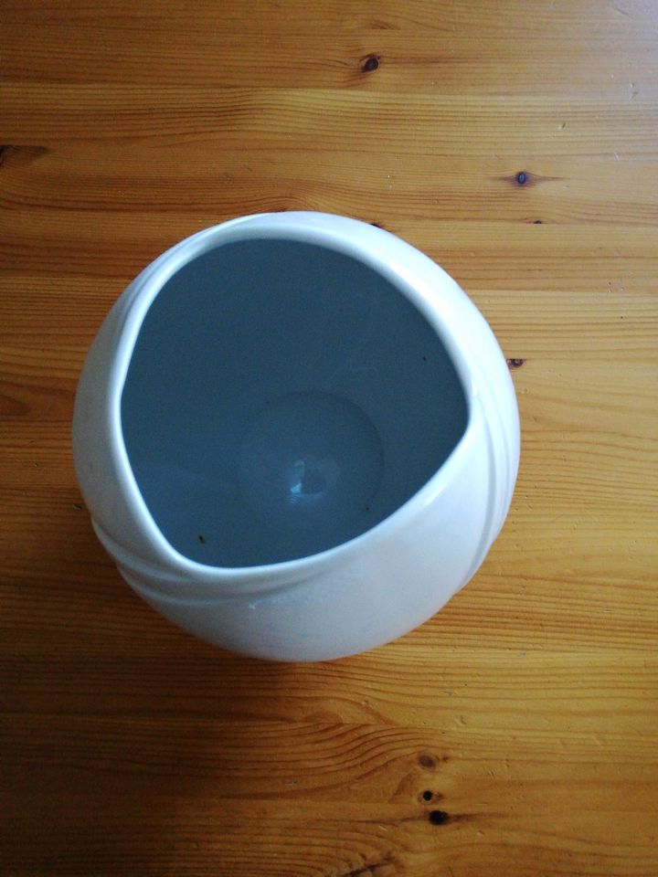 Vase, weiß, Arzberg in Großenlüder