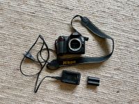 Nikon D50 Body + Ladegerät & 1 Akku Spiegelreflexkamera Niedersachsen - Ostercappeln Vorschau