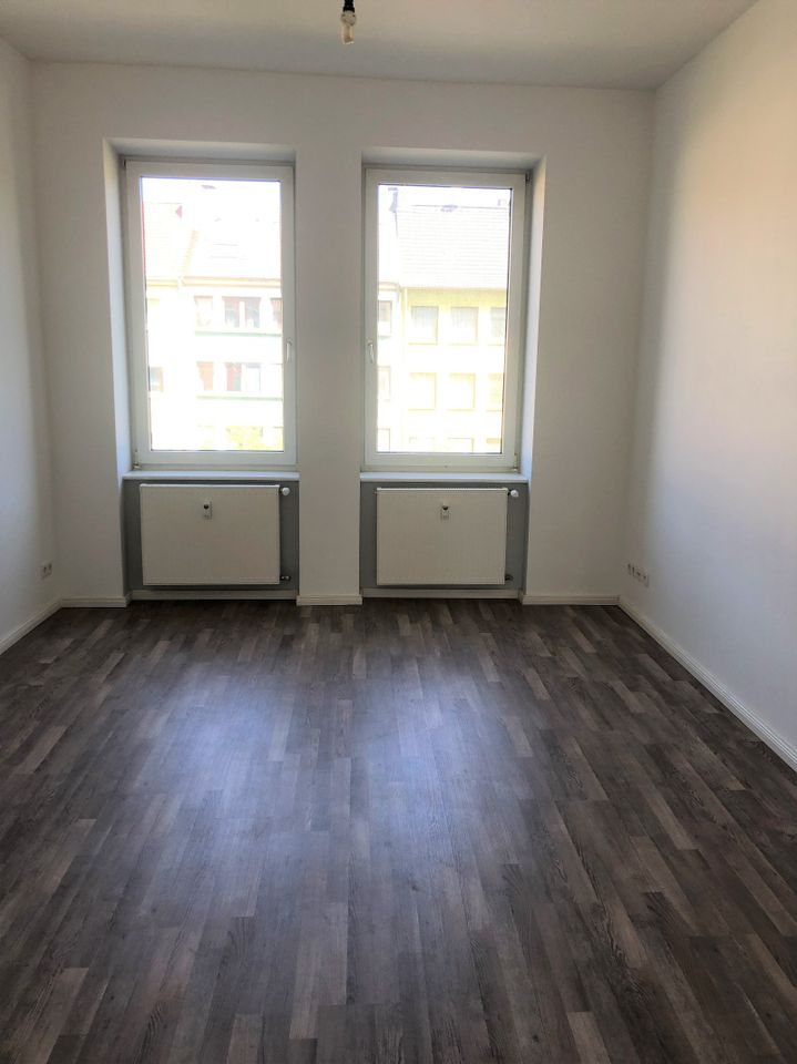 Schicke Wohnung mit Einbauküche und Balkon in zentraler Lage in Dortmund