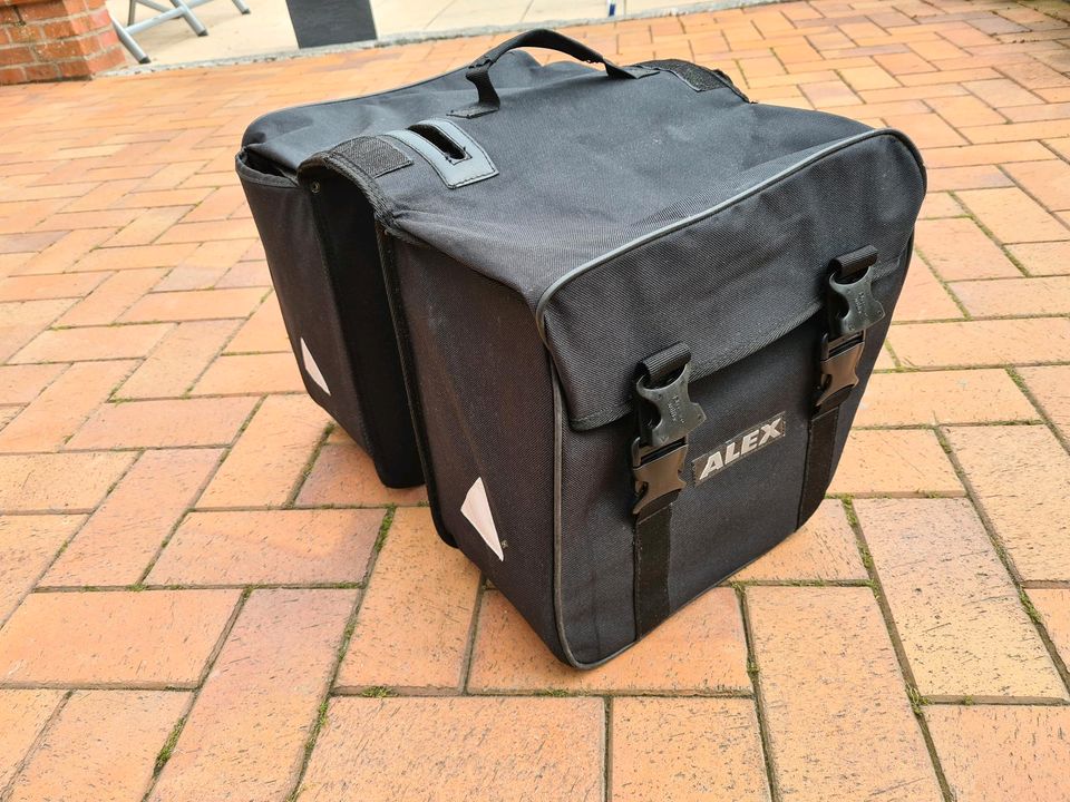 Faradtasche Alex schwarz beidseitig in Kiel