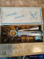 Vintage alte Garnierspritze mit Zubehör zum Backen und Dekorieren Bayern - Marktredwitz Vorschau