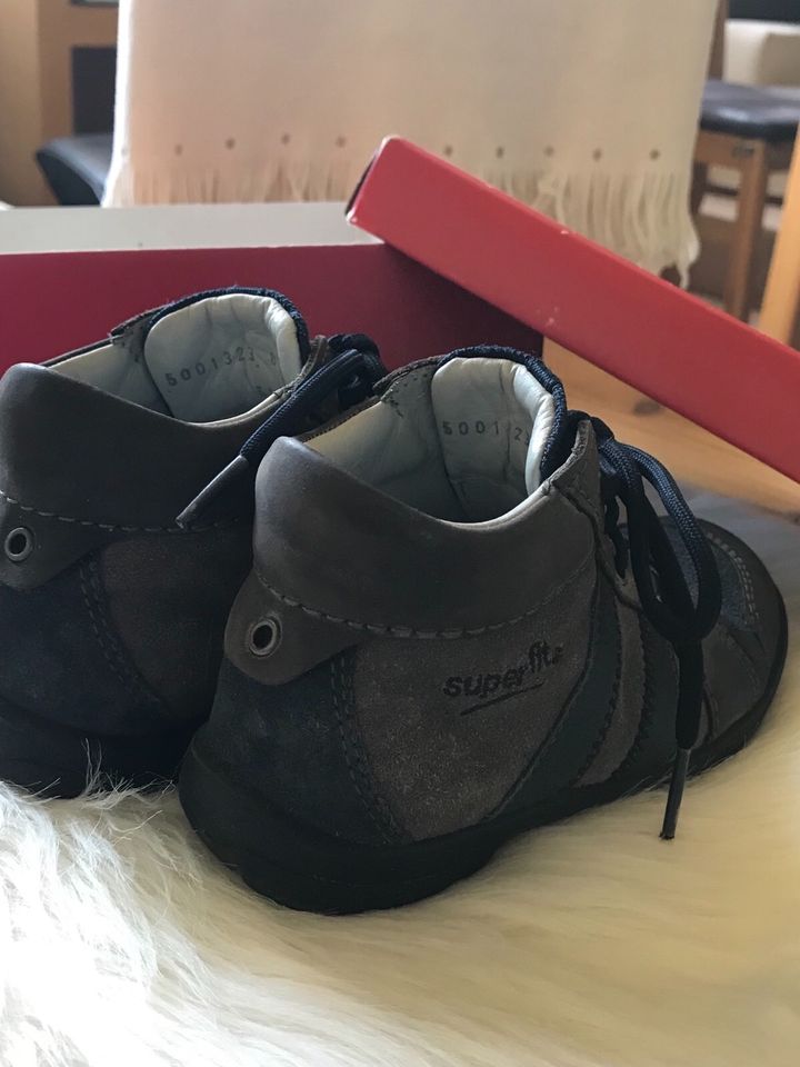 SuperFit Kinderschuhe / Halbschuhe / Boots / Echtleder / Größe 26 in Berlin