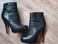 Buffalo Stiefeletten Leder Gr. 38 schwarz Bayern - Ortenburg Vorschau