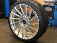 VW Golf VII 18Zoll Ultra Wheels UA9 Silber 225/40R18 Sommerreifen Baden-Württemberg - Korb Vorschau