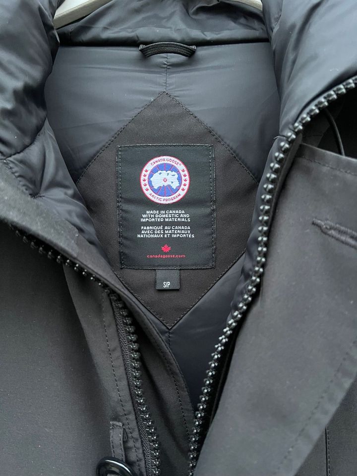 Canada Goose Parka Größe S in Linkenheim-Hochstetten