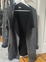 Lange Strickjacke Hessen - Petersberg Vorschau