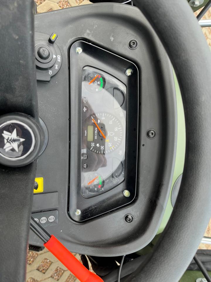 Startrac 26 Radialbereifung Traktor NEU mit Frontlader in Springe