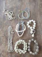 Konvolut Perlenketten, 8 Stück, verschiedene Farben, Armbänder, Berlin - Lichtenberg Vorschau