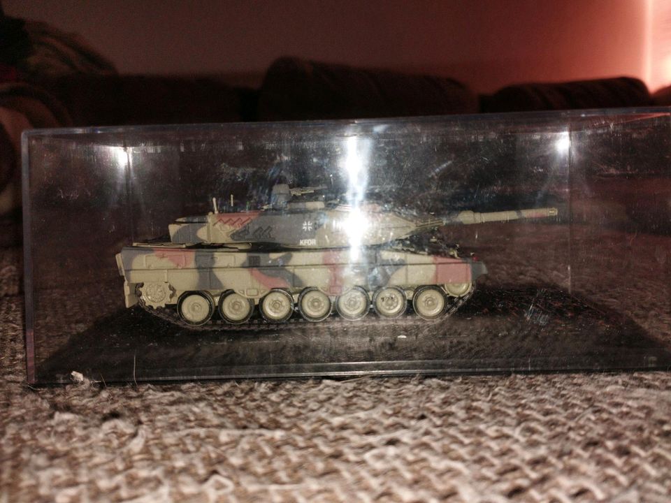 Modell Leopard 2 A5 -2000 in Taura