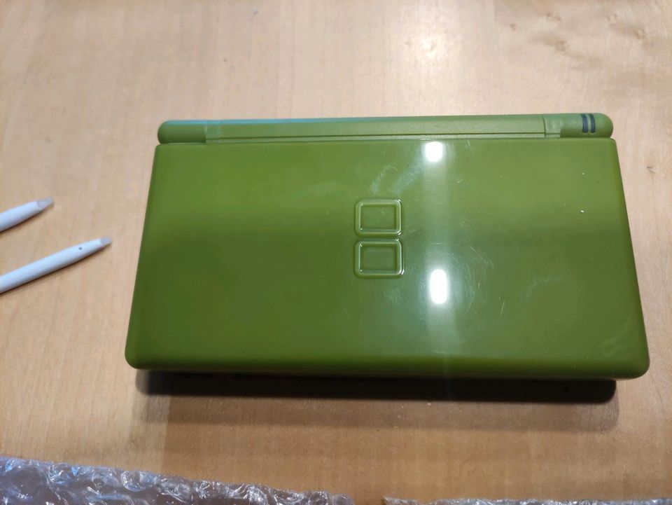 Nintendo DS Lite Konvolut an Ersatzteilen für Tüftler/Profis in Calw