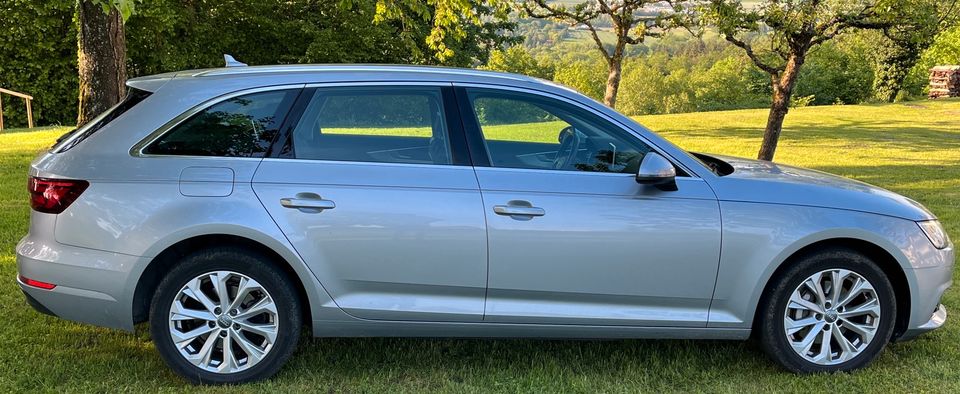 Audi A4 Avant - 2.0 TDI Quattro - 07/2017 in Waldenburg