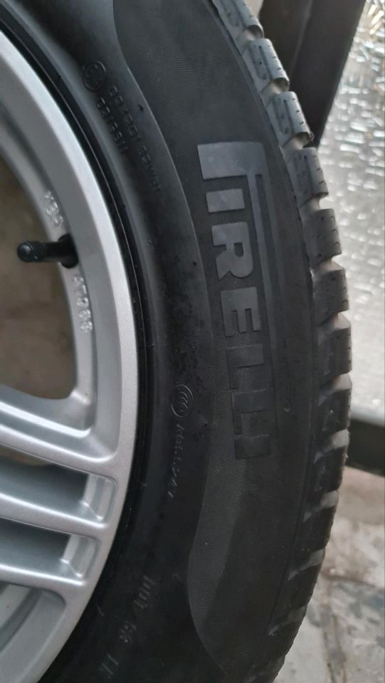 VW Tiguan Felgen 235/55 R17 in Braunschweig