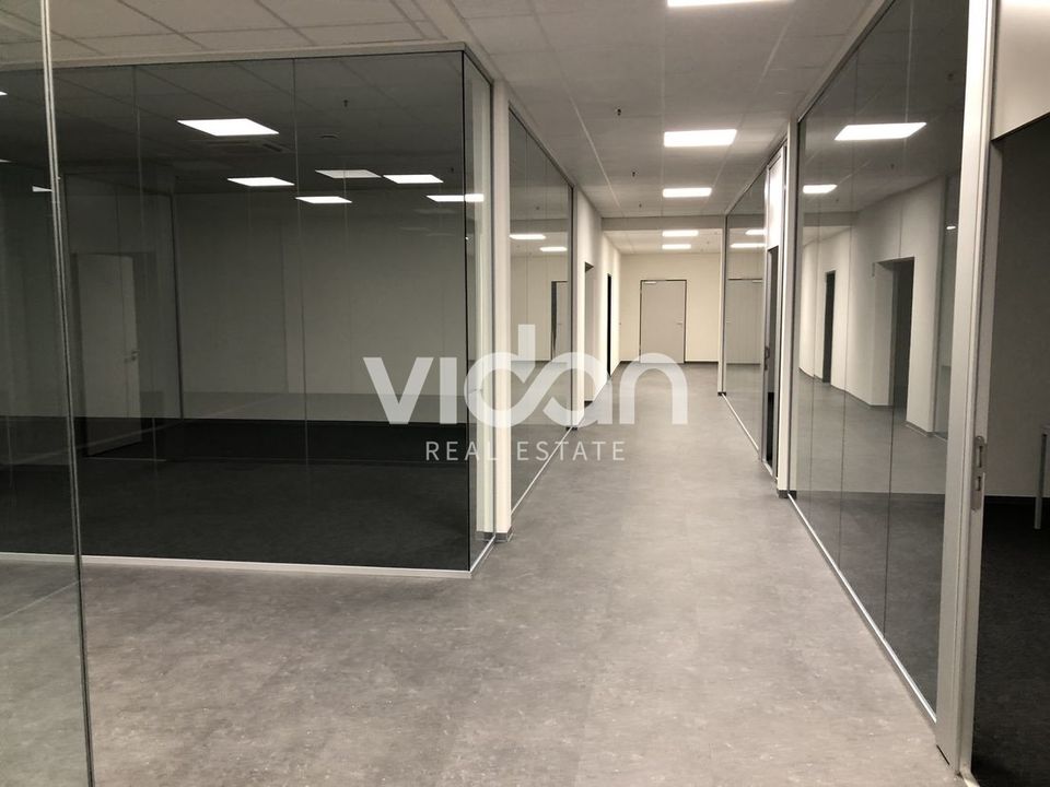 LAGER | LOGISTIK | 24/7 | 12 RAMPEN | UKB 10m | VIDAN REAL ESTATE in Aachen