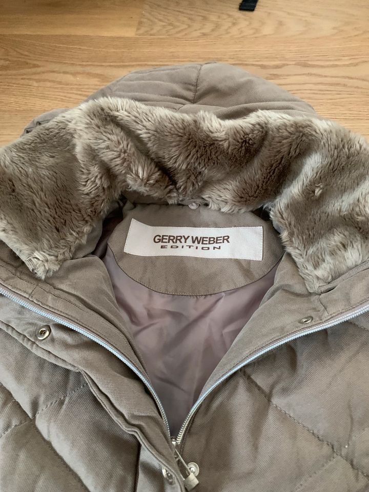 Gerry Weber Winterjacke Gr. 44 in München