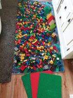 Lego Duplo mit 11x Platten klein und 3x Platten groß & Fahrzeuge Wandsbek - Steilshoop Vorschau