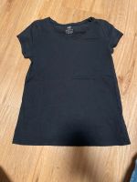 H&M T-Shirt schwarz uni 146/152 Hessen - Dillenburg Vorschau