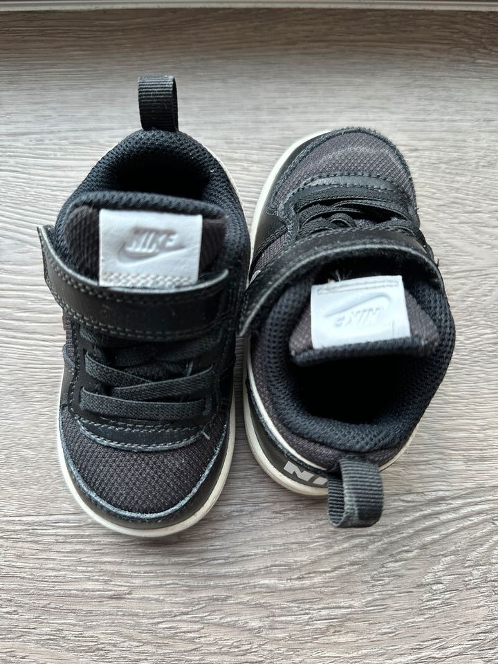 Nike Kinderschuhe Gr.21 in Dülmen