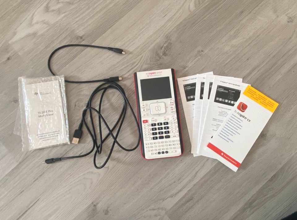 Texas Instruments Taschenrechner Grafikrechner TI-Nspire CX II in Meinerzhagen