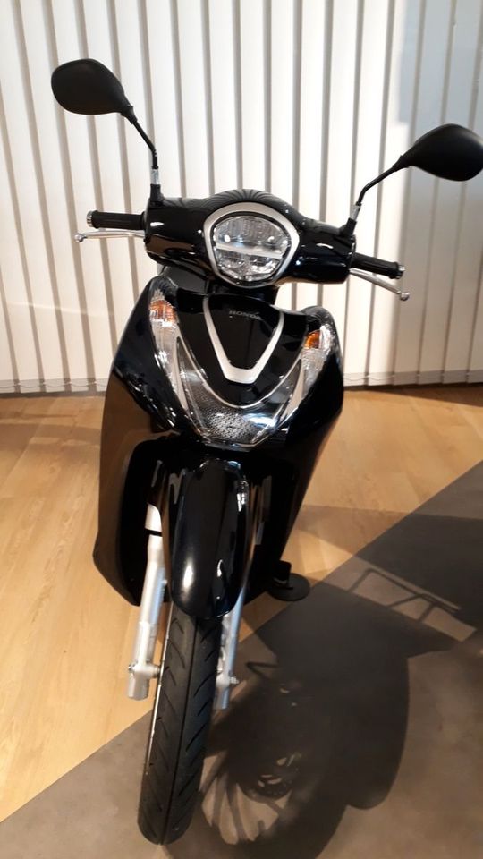 Honda FSH 125 Mode in Röhrsdorf