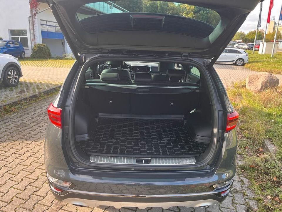 Kia Sportage 4WD M.Hybrid GTLine Technik Sitzbelüft. in Altenburg