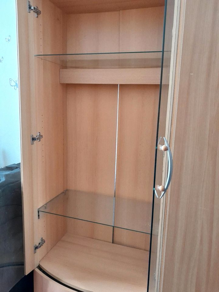 Vitrine mit Glas und Schubkästen Buche hell 194 cm in Leipzig