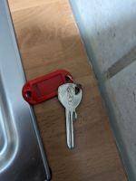 Schlüssel mit Anhänger gefunden im Stadtpark! Bayern - Hof (Saale) Vorschau