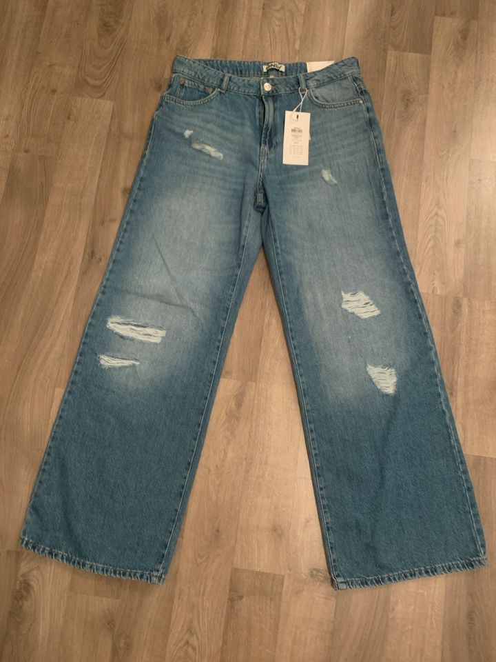 NEU Only reg low wide Jeans 29/32 mit Etikett in Ladbergen