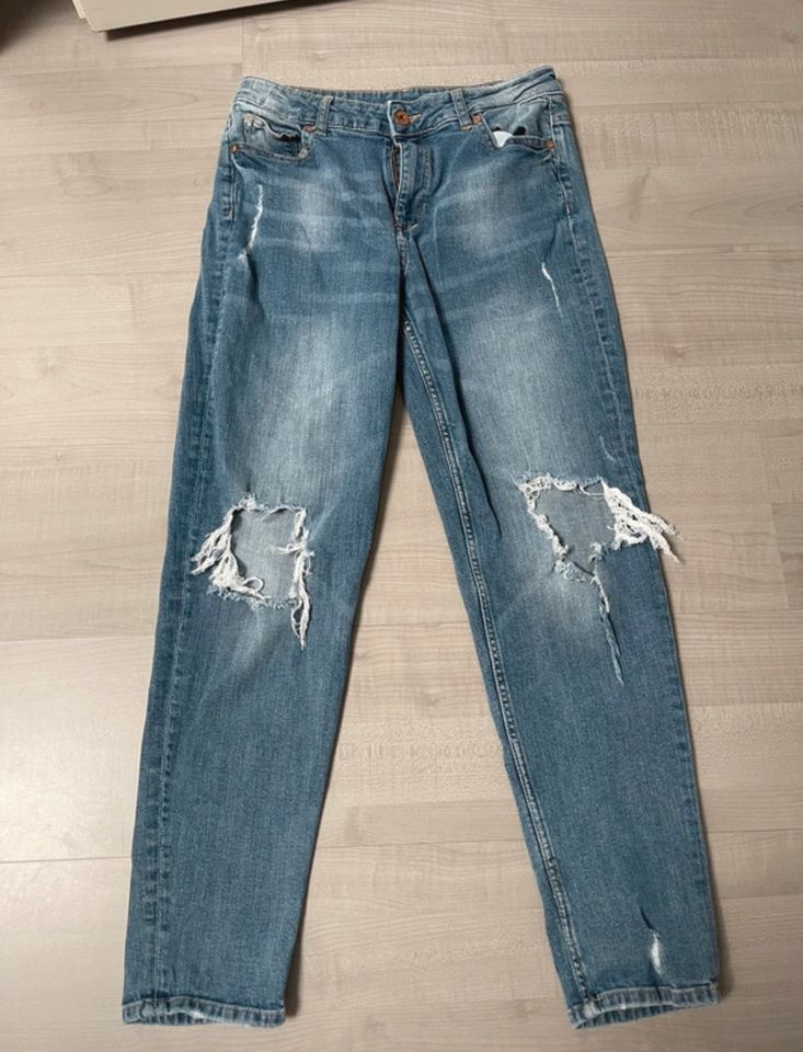 Jeans von H&M in Größe 36 in Erftstadt