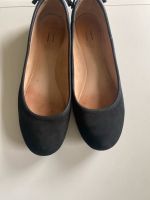 5th Avenue soft Ballerinas schwarz Gr. 38 Wildleder Niedersachsen - Wilhelmshaven Vorschau