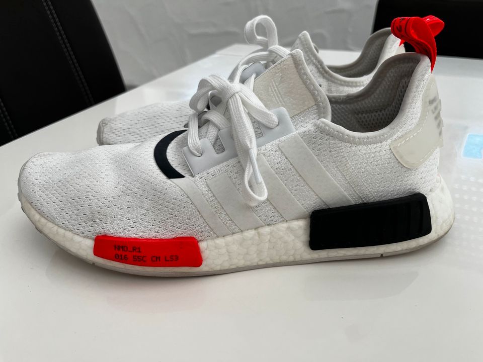 Adidas NMD R1 Sondermodell Modell weis orange schwarz in Bayern -  Waldaschaff | eBay Kleinanzeigen ist jetzt Kleinanzeigen