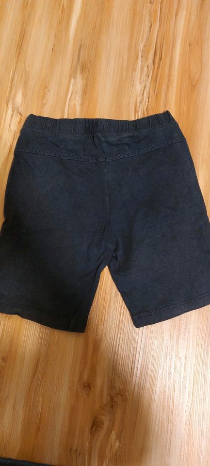 Kurze Hose/ Short v. S.oliver gr. 116 in Schwaig