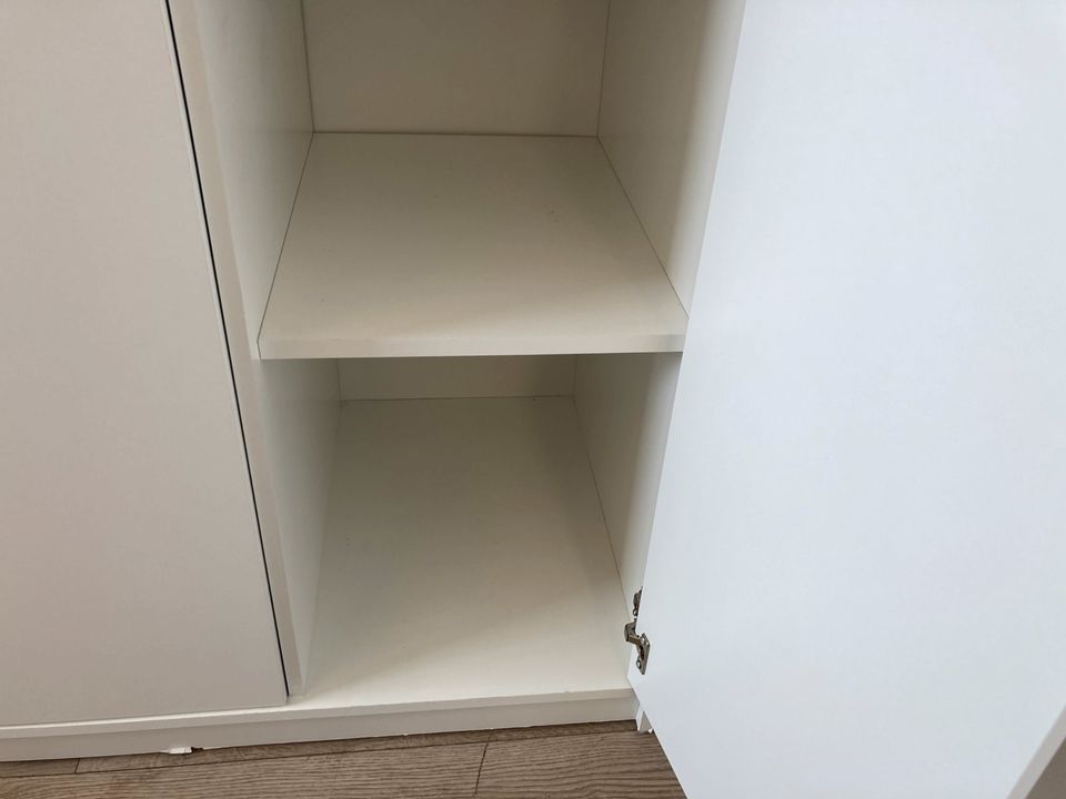 #A Ikea Kleiderschrank Kleppstad weiß 3 türig Türen 117 x 176 cm in Burgstädt