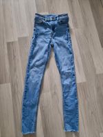 Blaue Jeans von Bershka Größe.: 34 Nordrhein-Westfalen - Leverkusen Vorschau