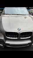 BMW E70 M Paket Kotflügel Stoßstange Scheinwerfer Motorhaube Berlin - Lichtenberg Vorschau