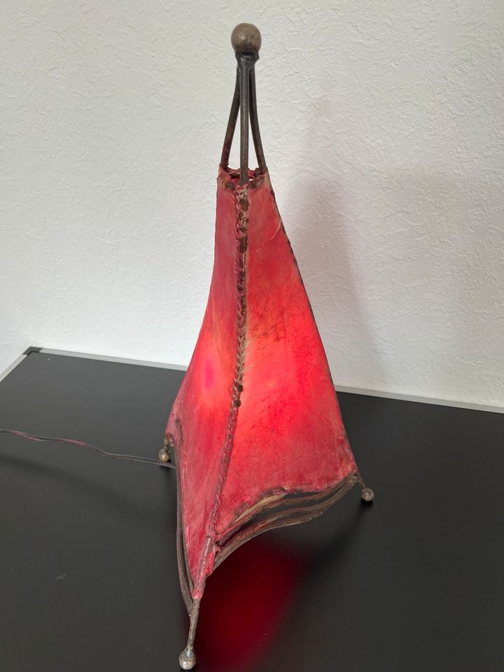 Marokkanische Lampe / Leder / rot / Marrakesch / Wohnzimmer in Siegen