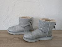 UGG Boots Schuhe Silber Glitzer Größe 38 WIE NEU Hessen - Limburg Vorschau