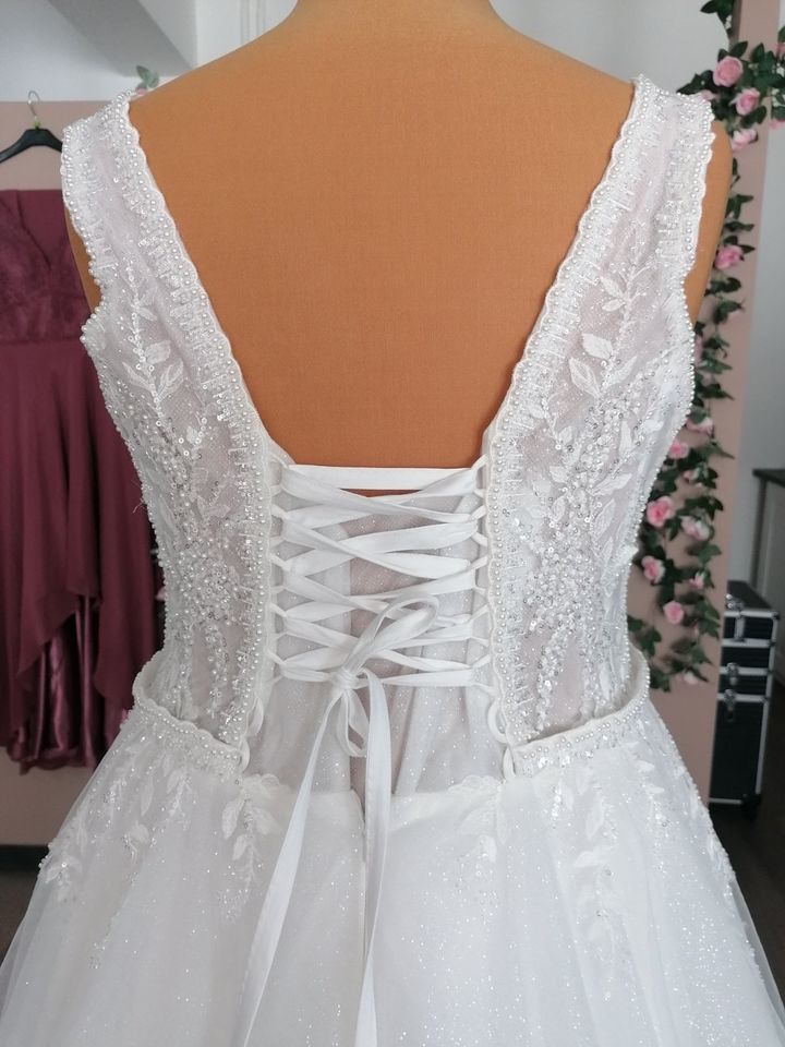 Brautkleid, Hochzeitskleid, Standesamtkleid Gr.50 ivory in Lütjenburg