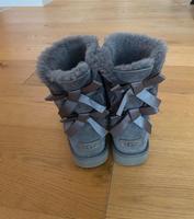 UGG Bailey Bow II Gr. 36 Hessen - Ober-Mörlen Vorschau
